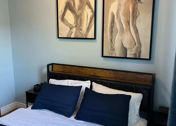Blue In Dorothy's Bed and breakfast