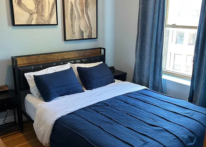 Blue In Dorothy's Bed and breakfast